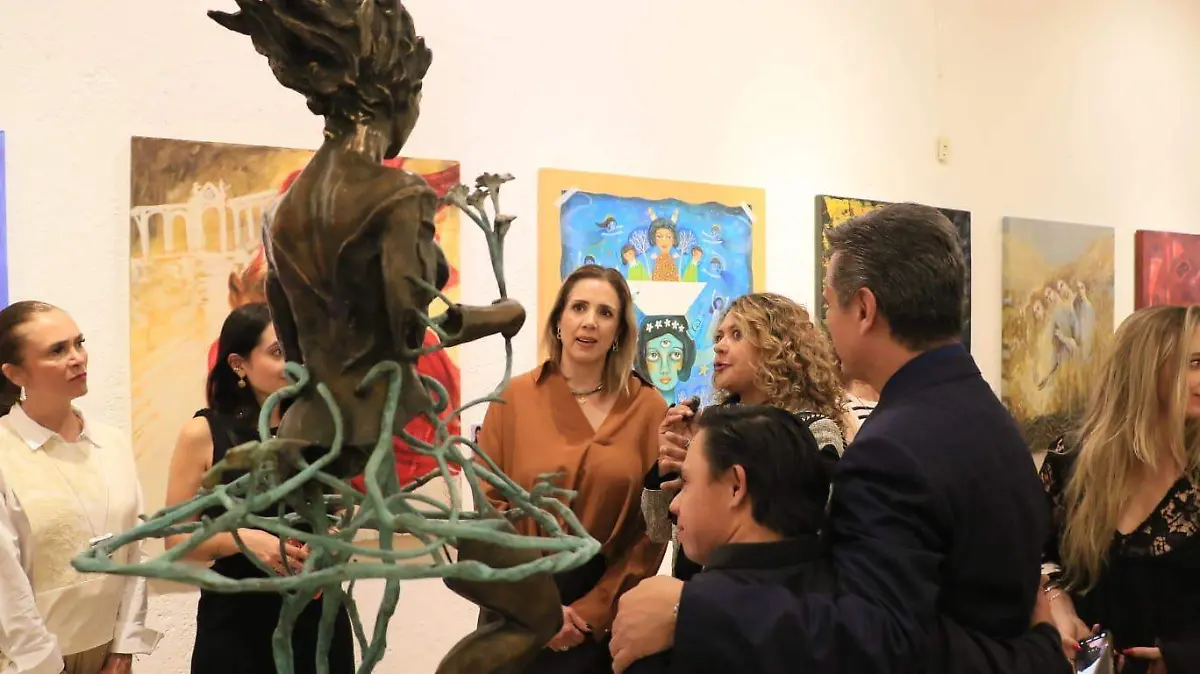 Fabiola Loya exposición raíces y alas