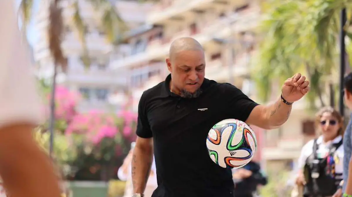 Ex futbolista  Roberto Carlos