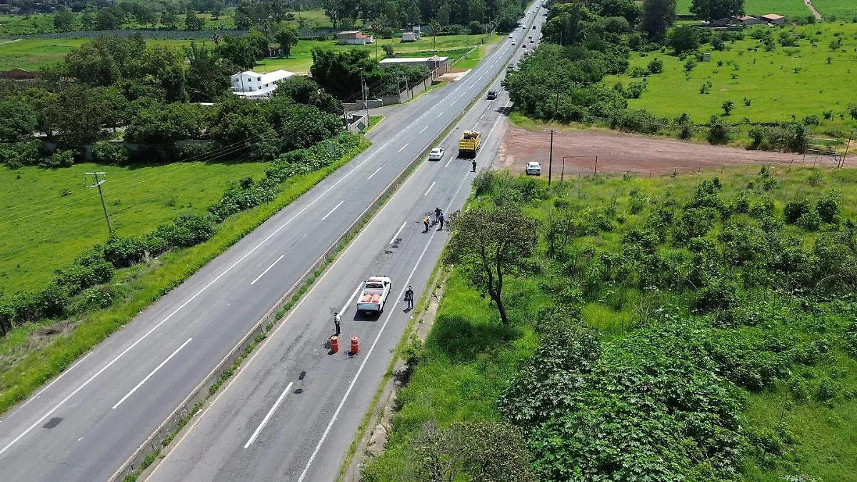 carretera Guadalajara-Ameca en El Arenal. Gerardo Ruíz Facebook