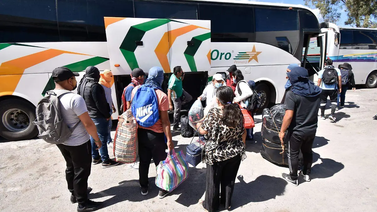 856675_Normalistas Ayotzinapa Toma Autobuses_web