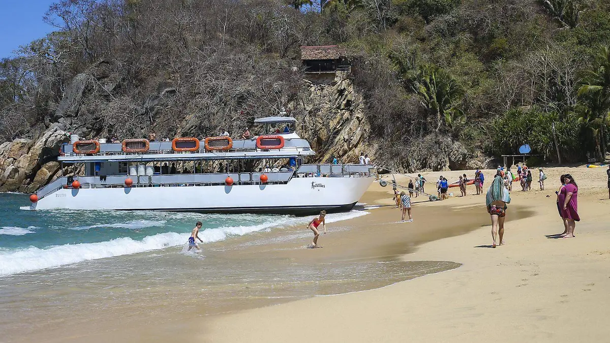 55176009160_74dad540bd_h