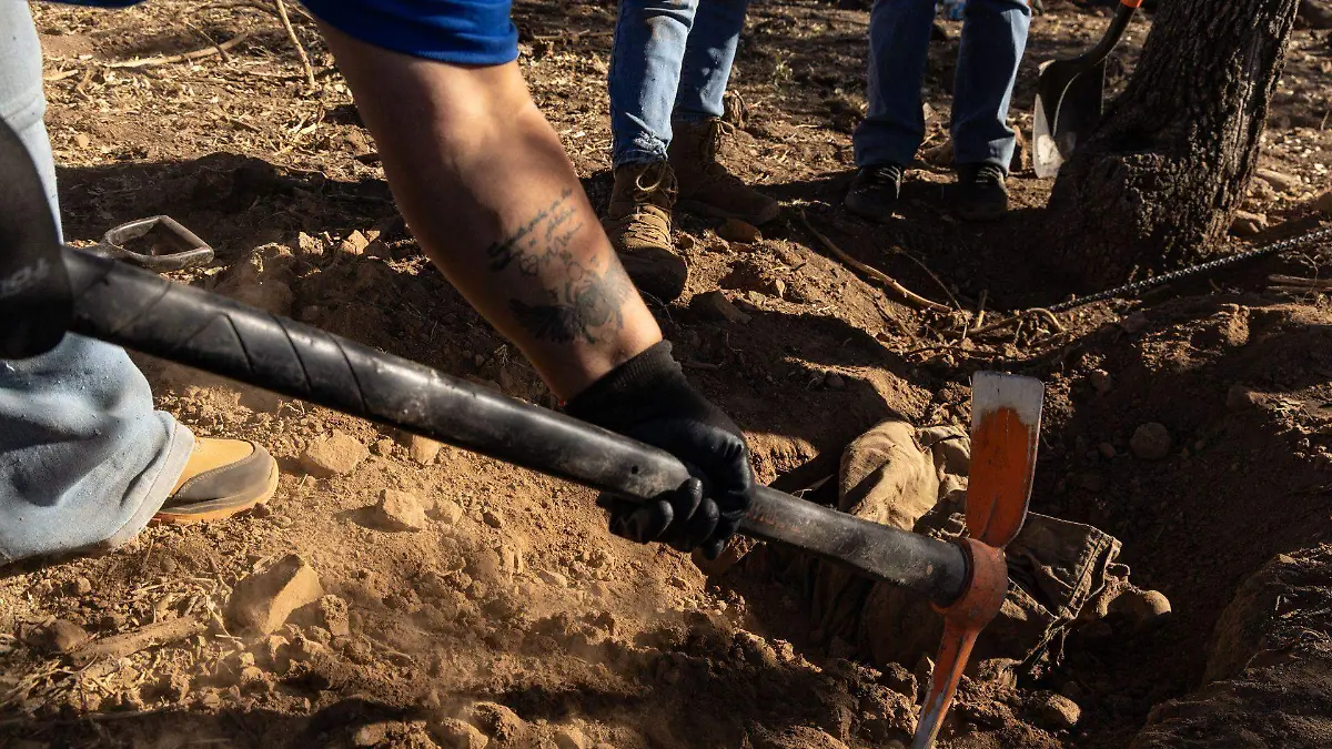 Hallazgo bolsas con restos óseos