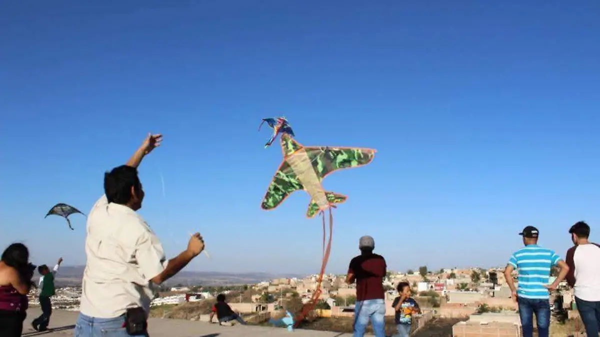 Papalotes en el Cerro de la Reina