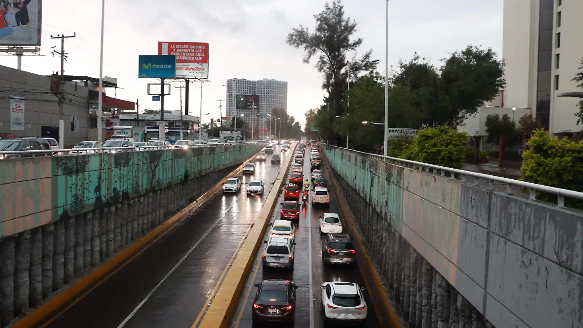 Automóviles en López Mateos