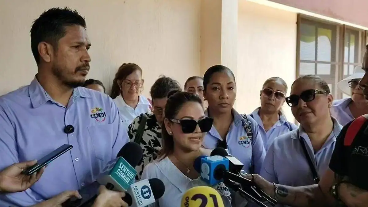 Crys Benítez (10)