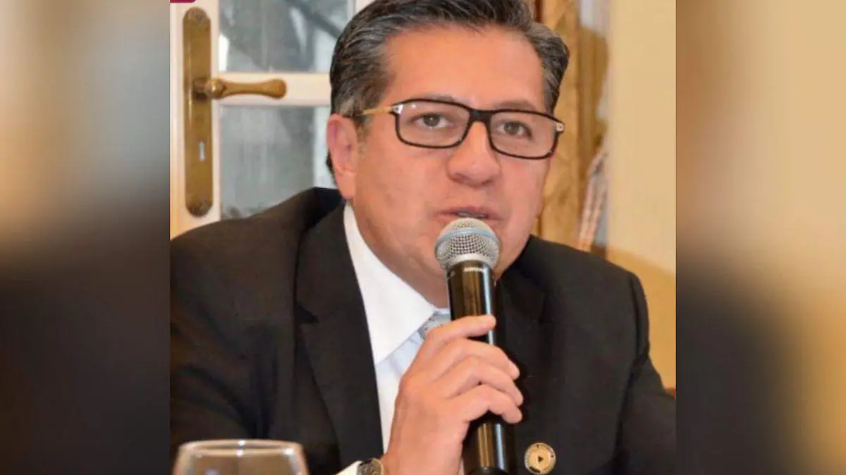 Senador Emmanuel Reyes Carmona