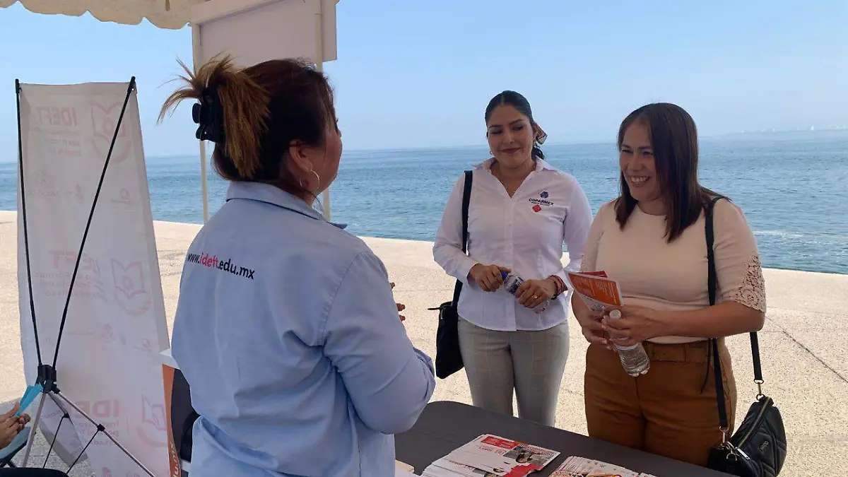 Feria del Empleo IDEFT Puerto Vallarta