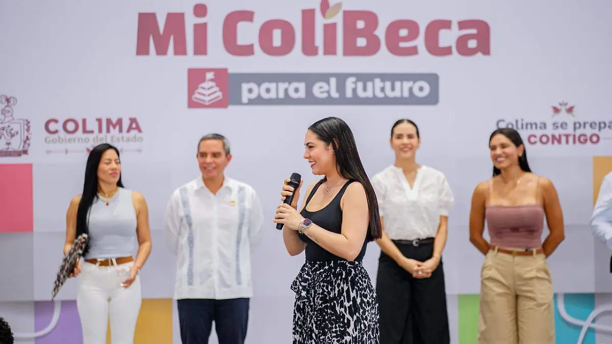 Mi ColiBeca Indira Vizcaíno