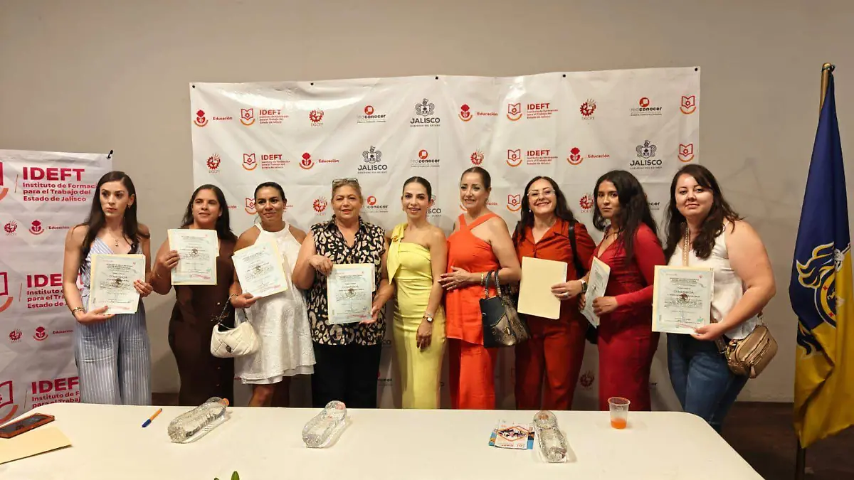 IDEFT brinda capacitación laboral a egresados