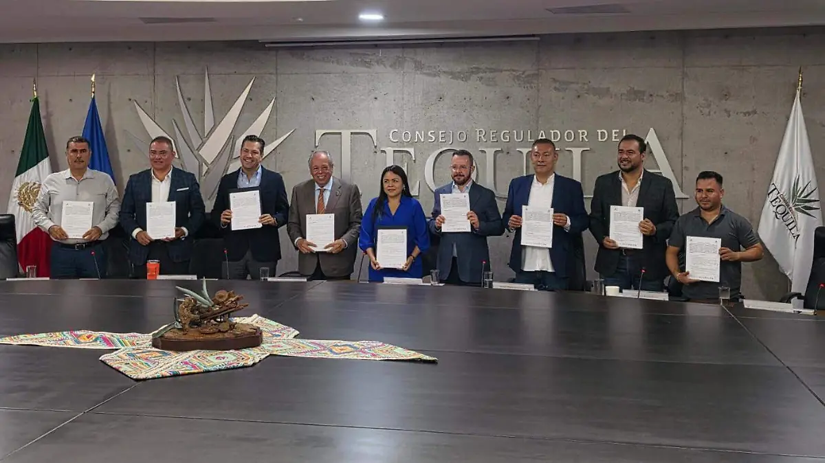 Firma Convenio CRT y presidentes municipales