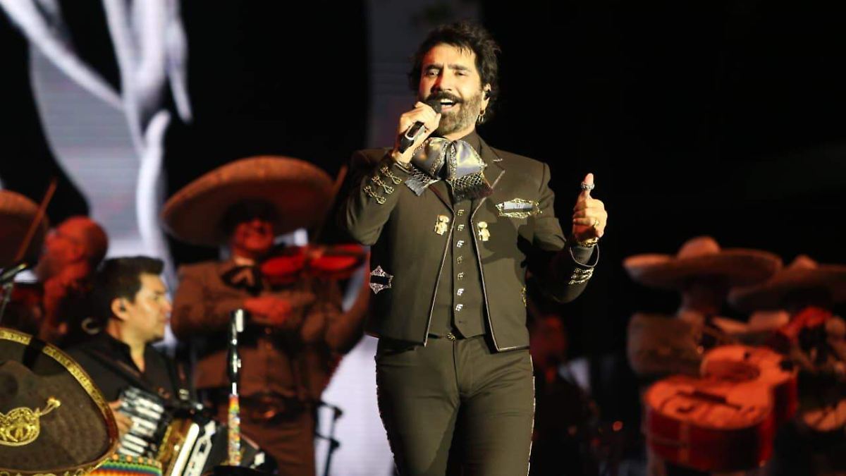 Alejandro Fernández y la Serenata Más Grande del Mundo hacen historia en Guadalajara