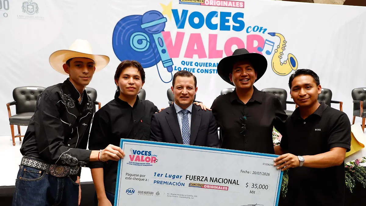 VOCES CON VALOR