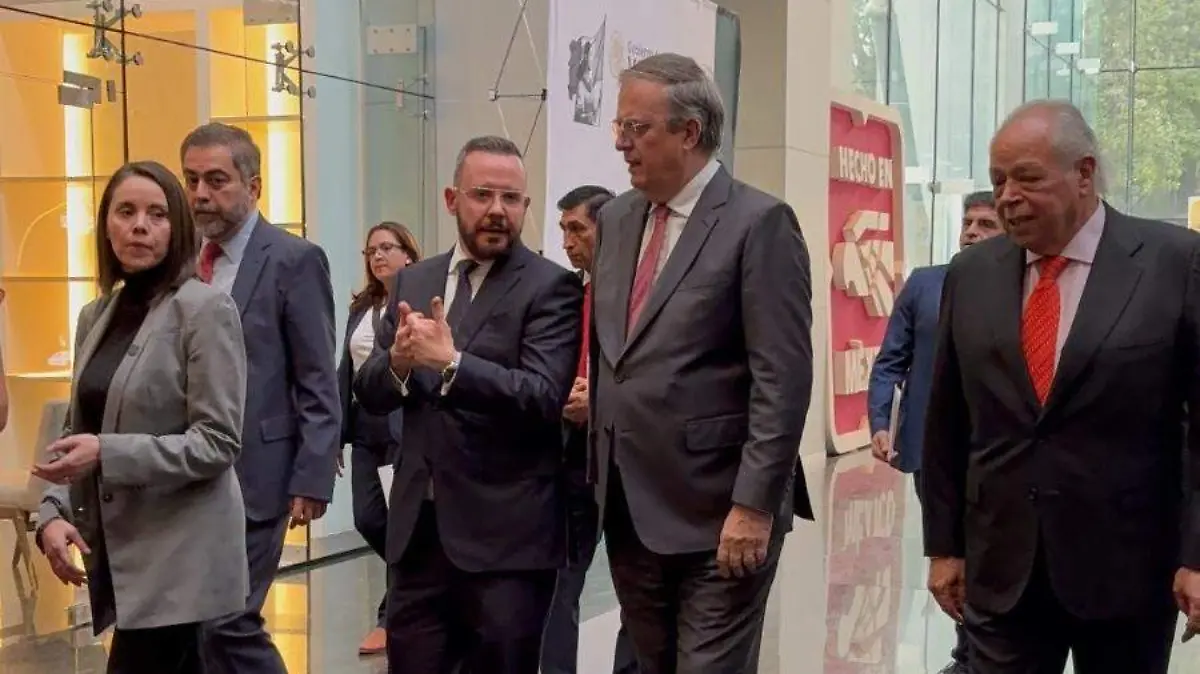 Marcelo Ebrard CRT