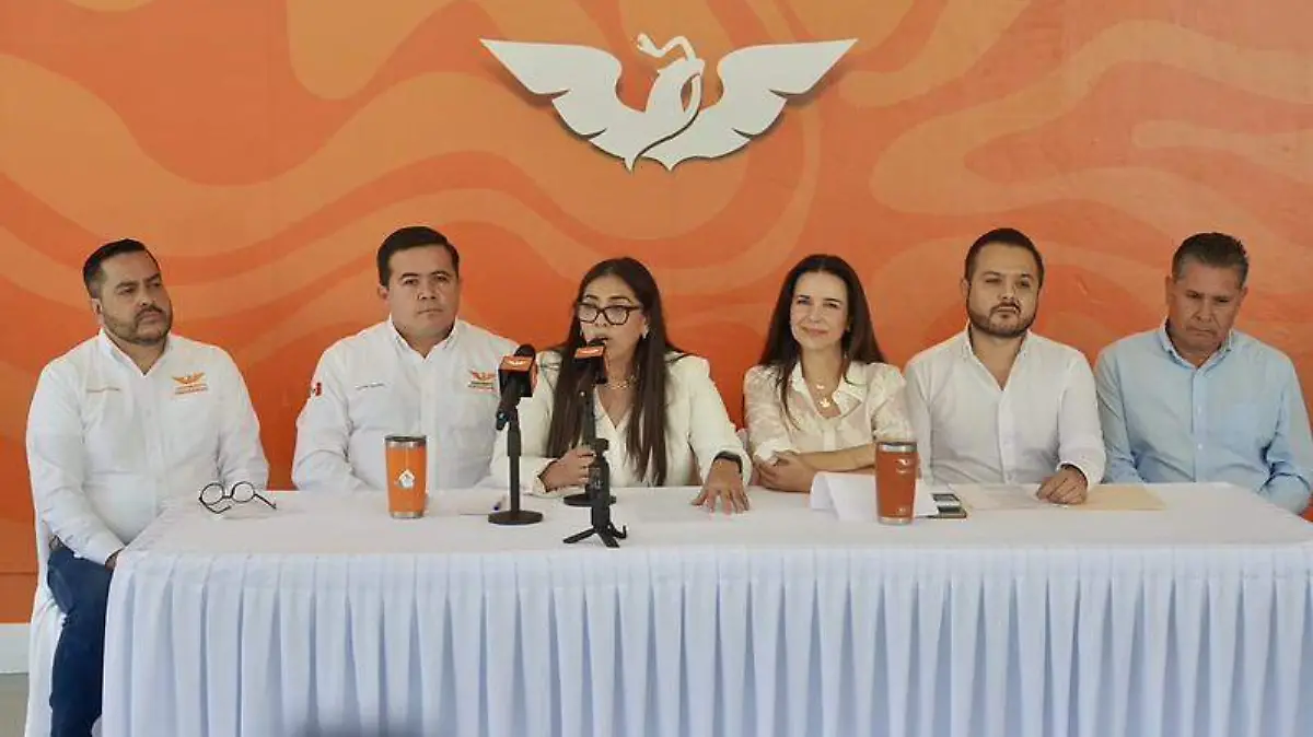 Evelyn Castañeda regidora MC