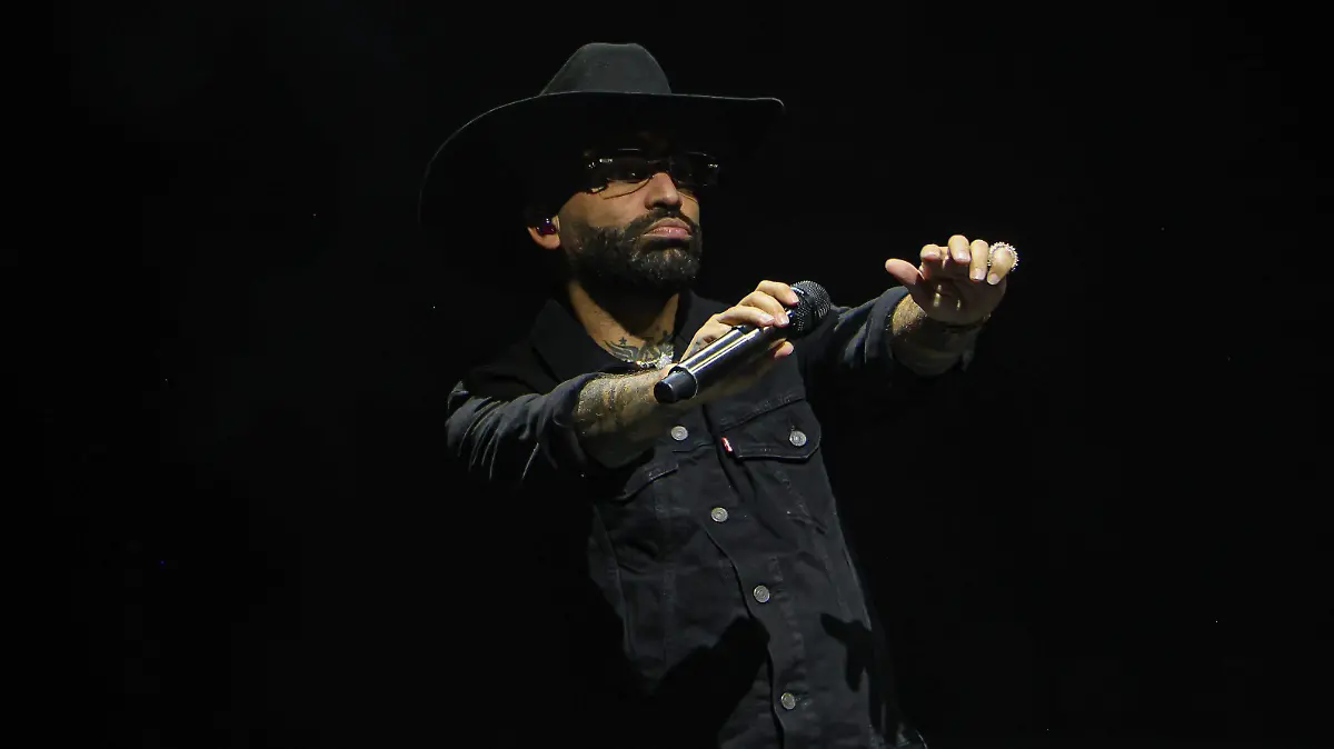 230826 Concierto Arcangel DT (16).jpg