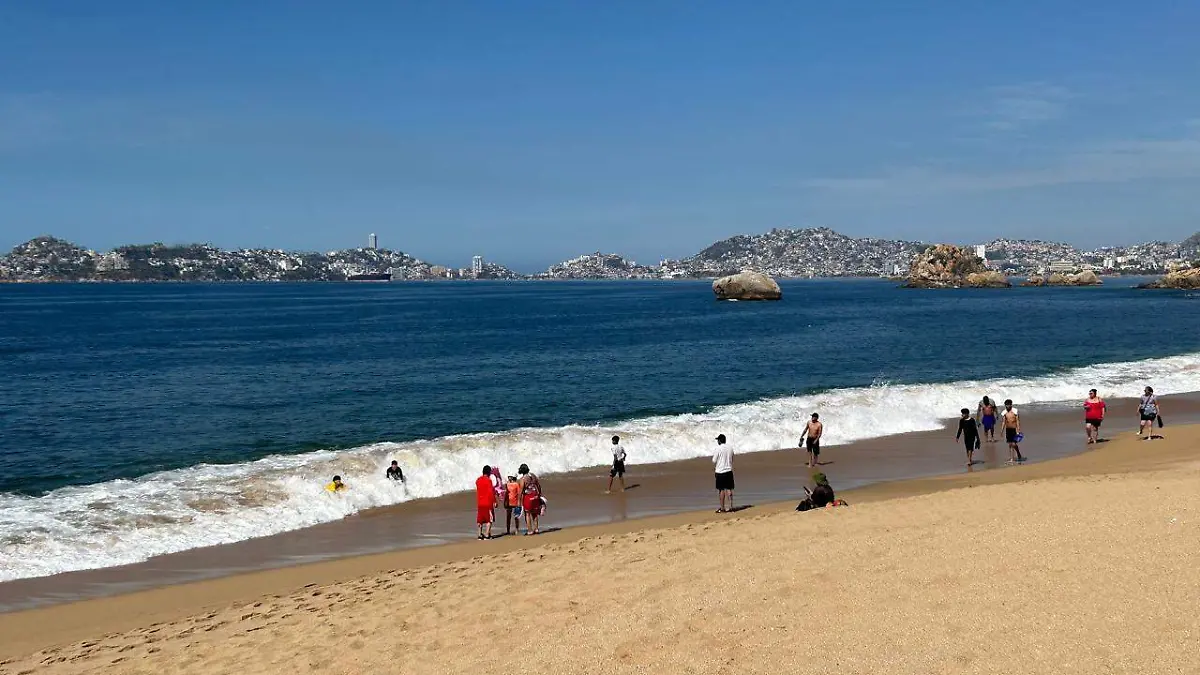 fuerte-oleaje-acapulco