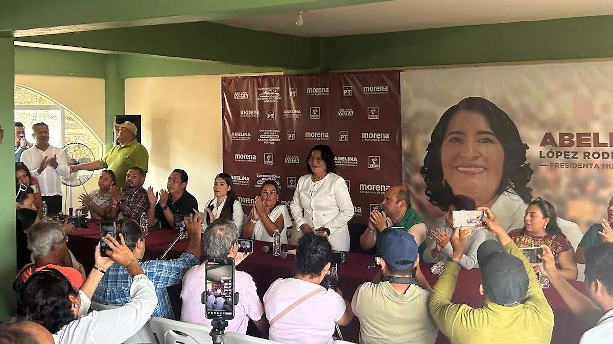 conferencia-abelina-lopez-candidata-alcaldia-acapulco-2