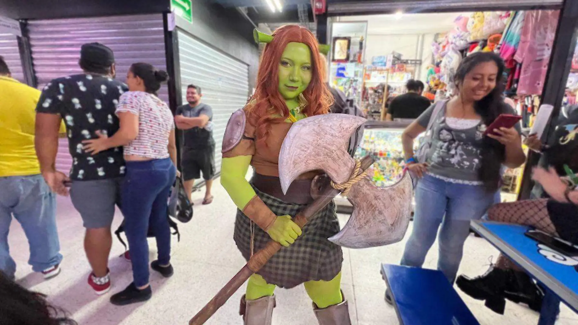 jessica-aragon-propmaker-cosplay-fiona