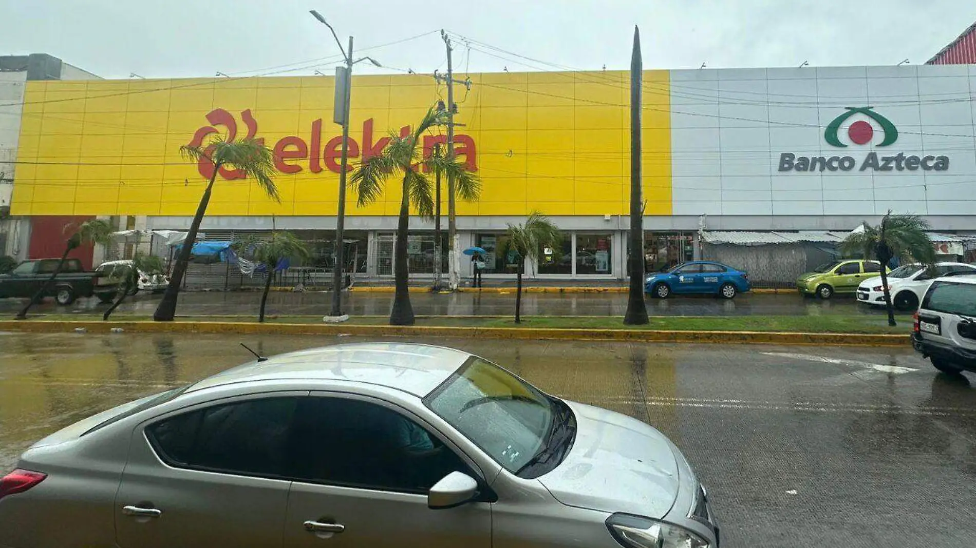 Asalto-Tienda-Elektra