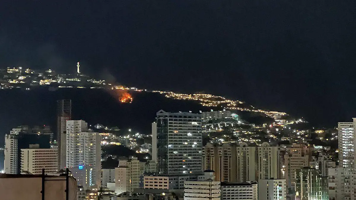 incendio-fraccionamiento-brisas-acapulco