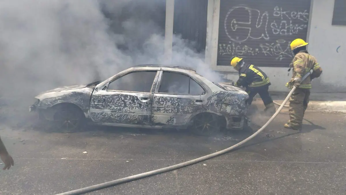 Incendian-Taxi-Acapulco