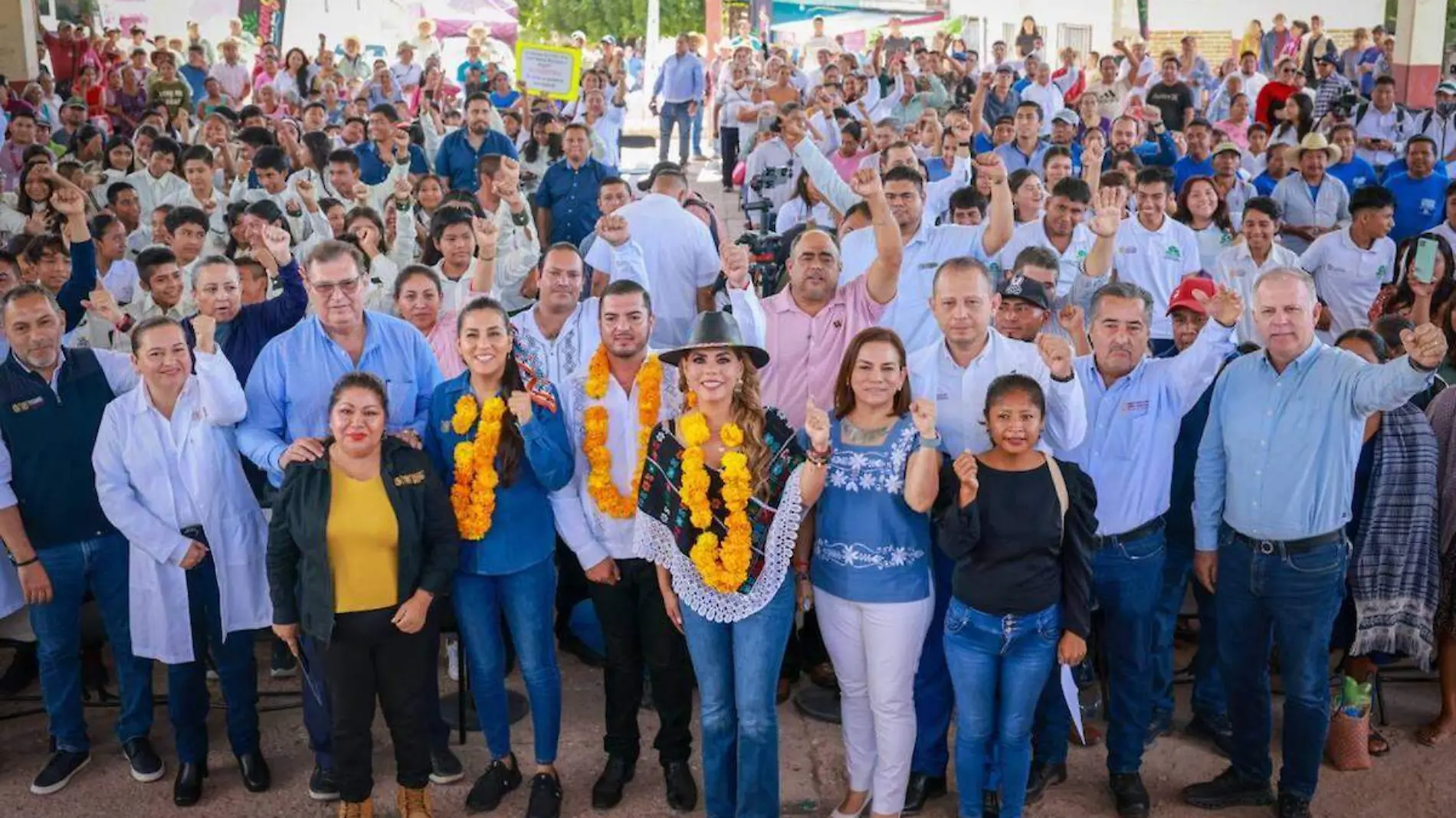 entrega-obras-evelyn-salgado-region-norte-guerrero-3