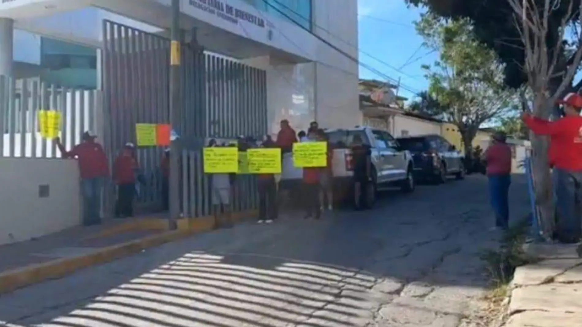 protesta-trabajadores-chilpancingo