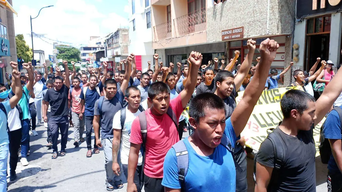 Marcha-Ayotzinapa