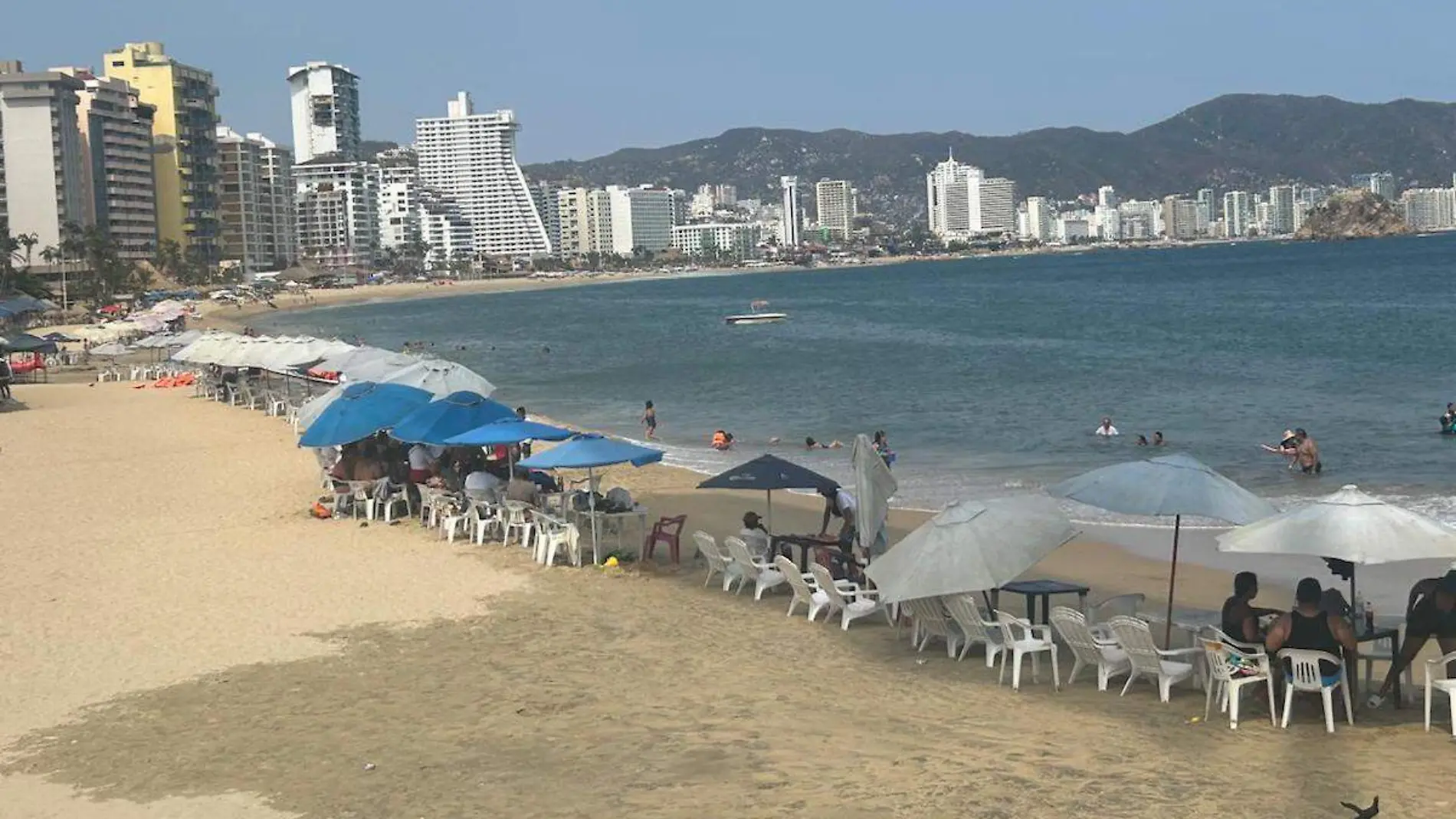 turismo-playas-acapulco-1