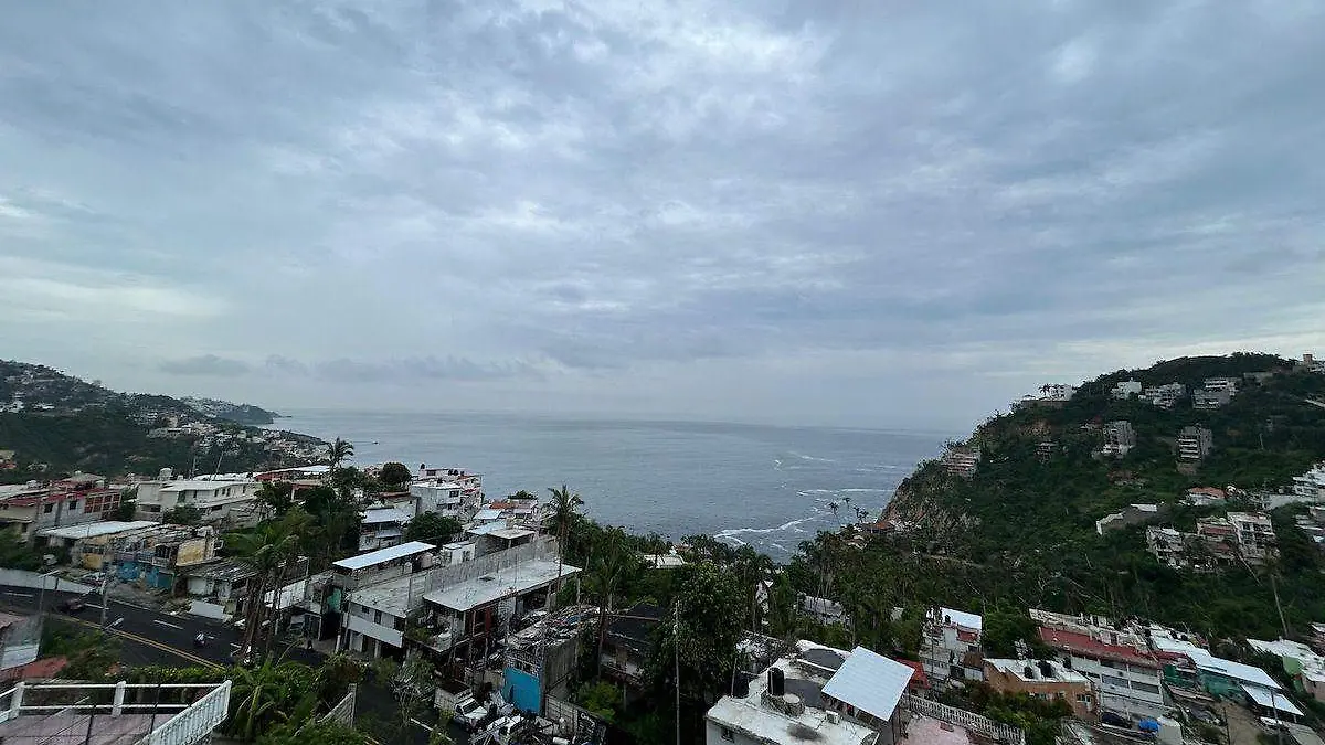 nubes-lluvia-acapulco-2