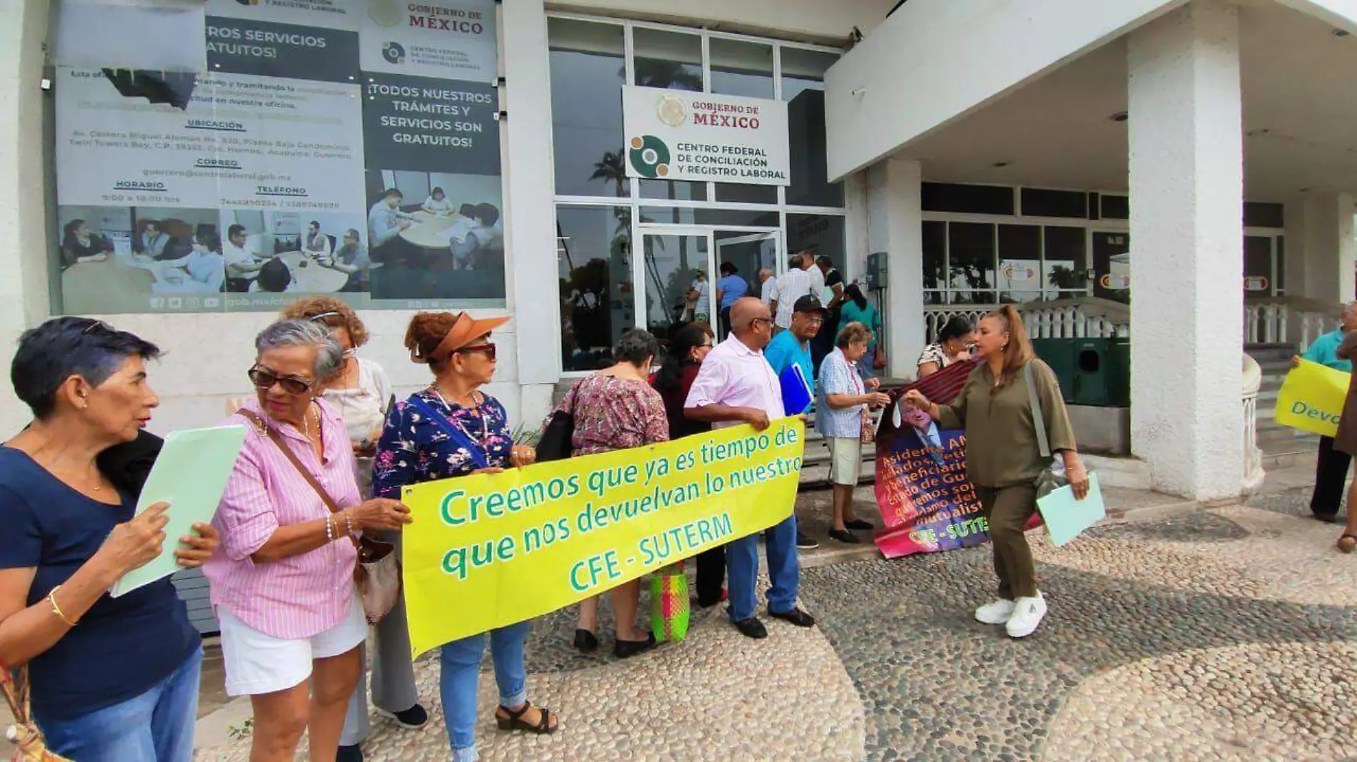 Trabajadores-Protesta-CFE