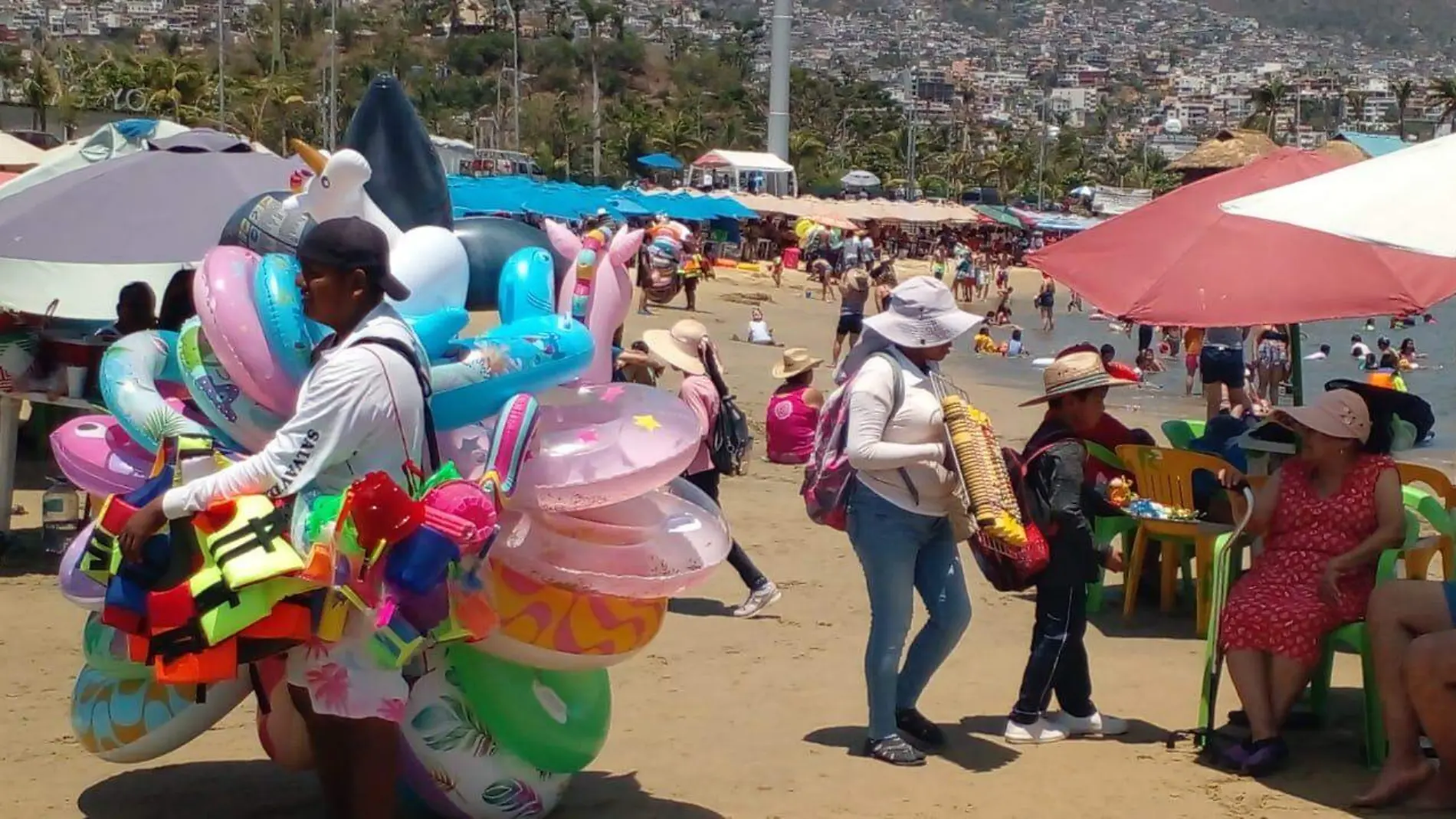 Acapulco-Miles-Turistas