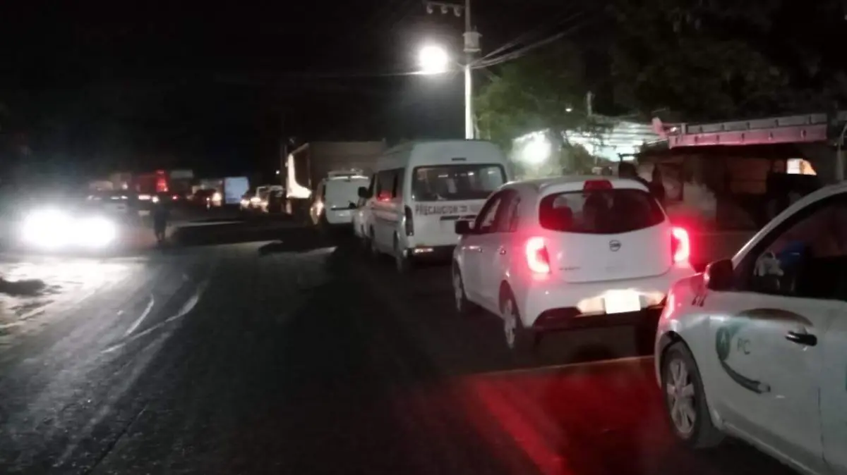 bloqueo-san-agustin-carretera