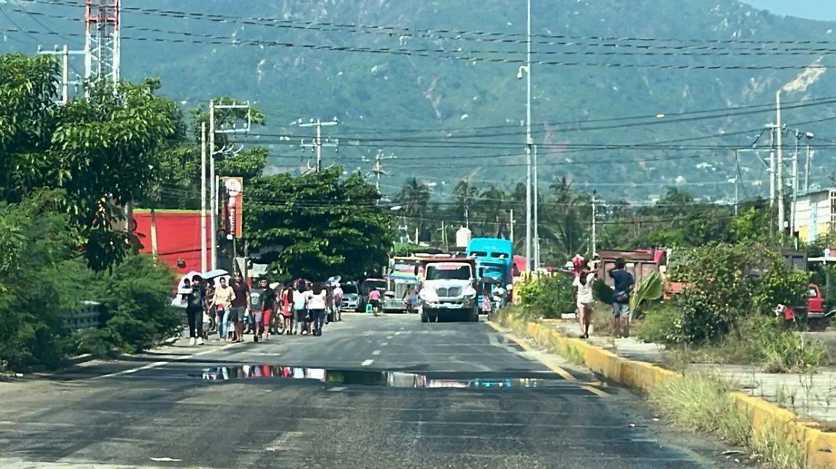 BLOQUEO-CENSO-CARRETERA