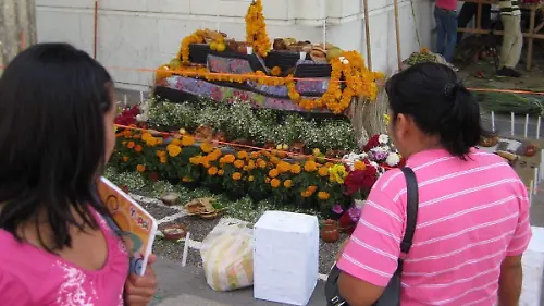 ofrendas-altares-dia-de-muertos-2