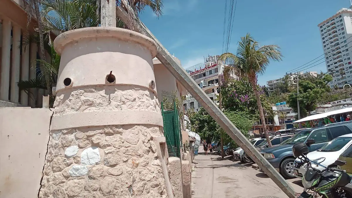 Postes-Caídos-Peligro