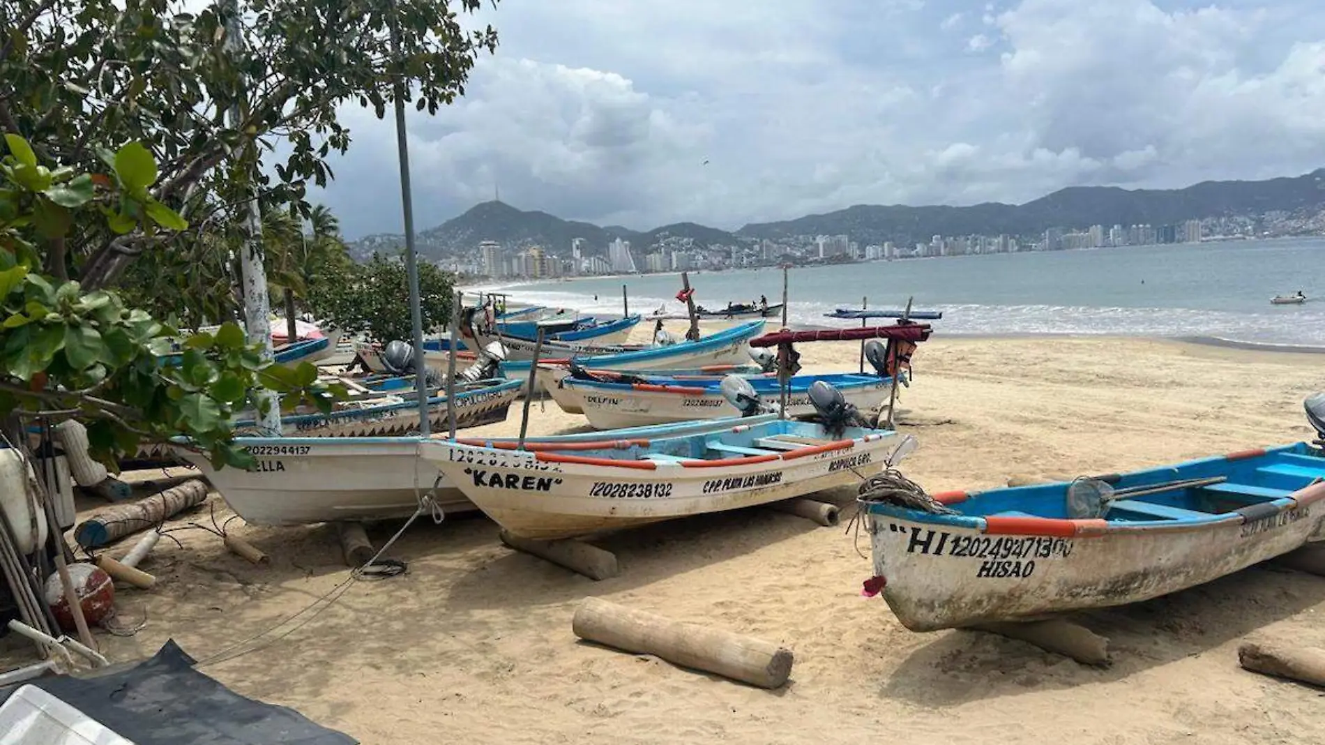 lanchas-pescadores-acapulco-2