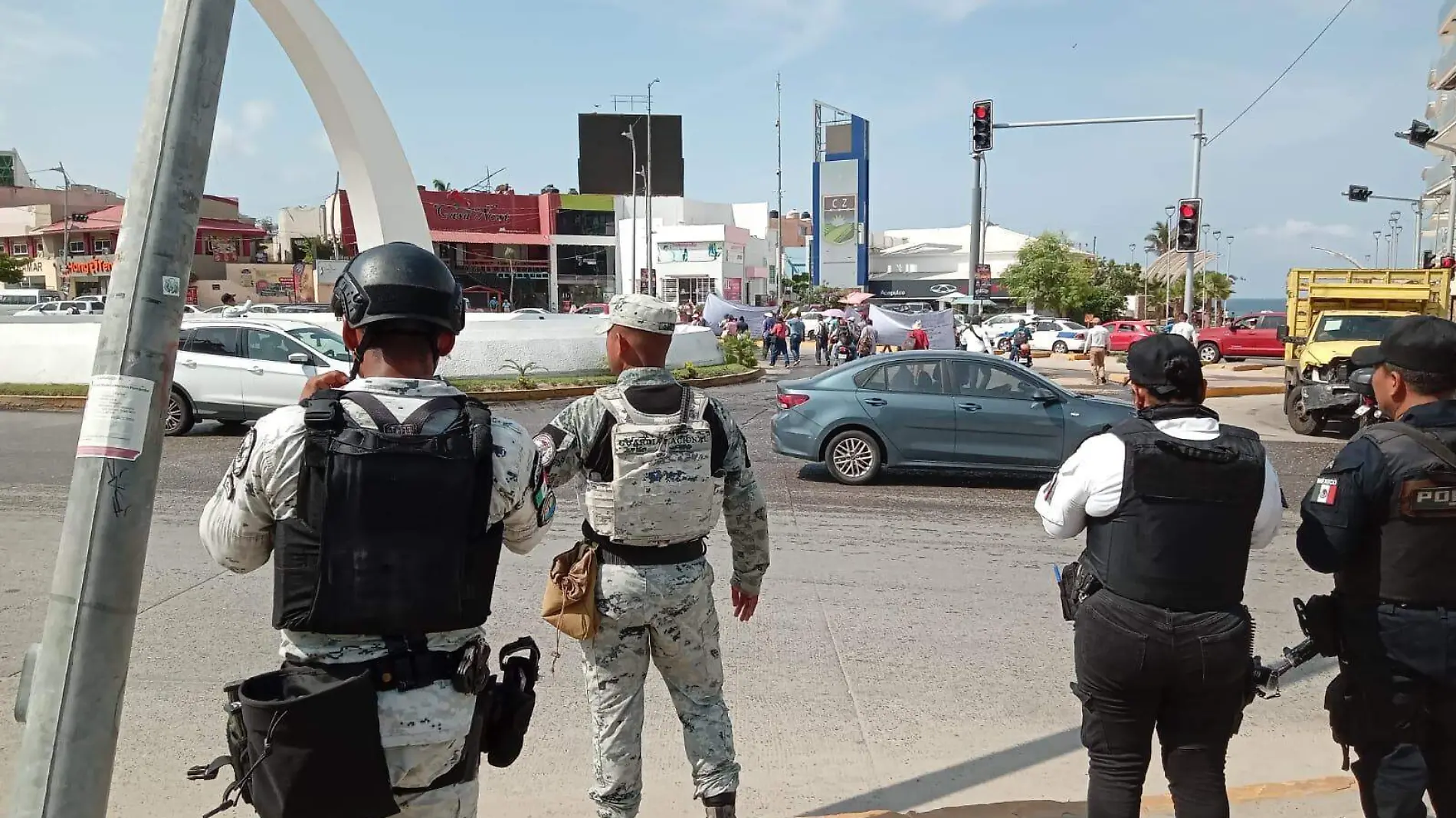 bloqueo-costera-acapulco-sindicalizados