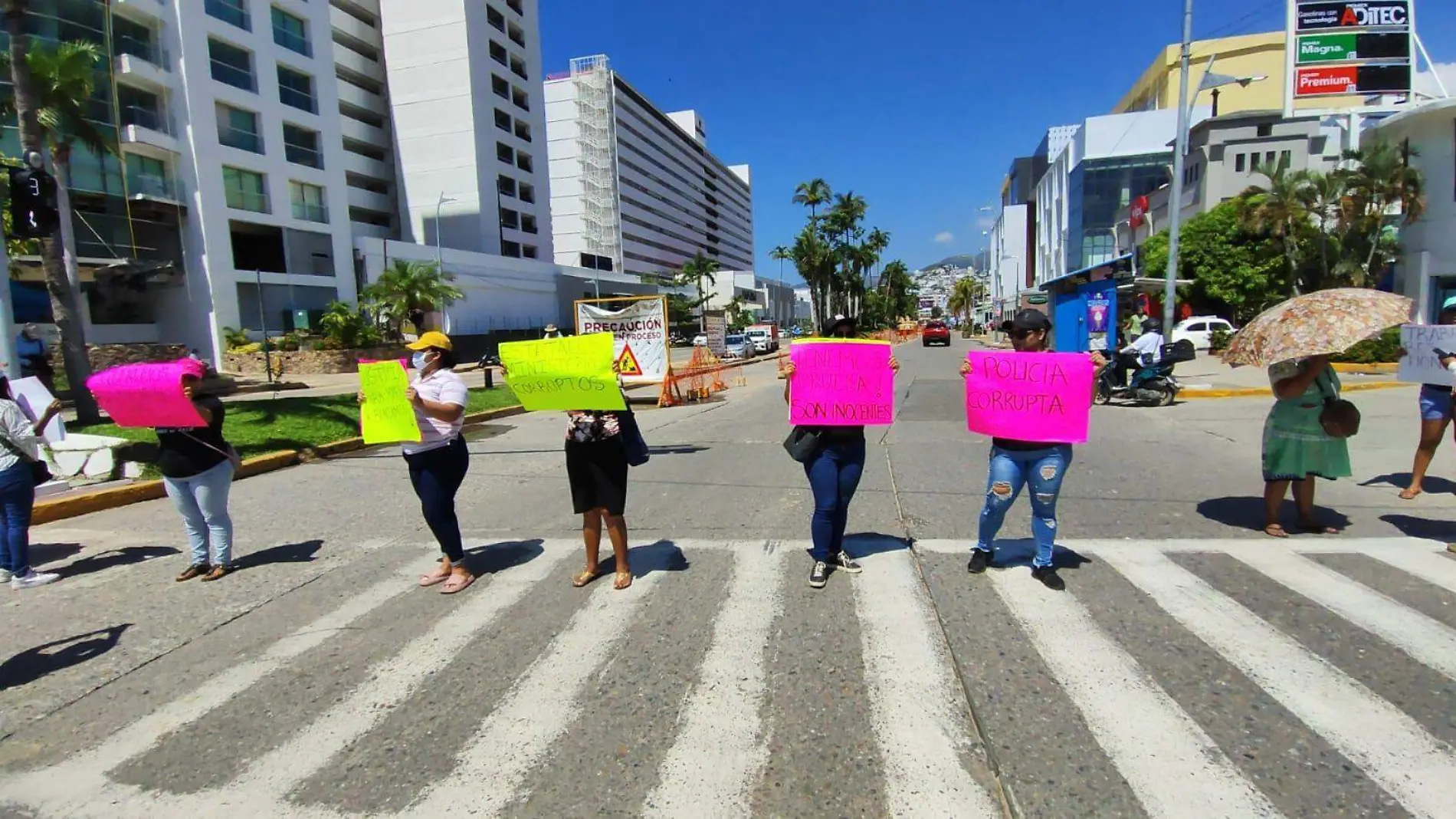 Bloquean-Costera-Acapulco