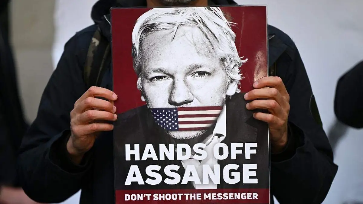 Assange