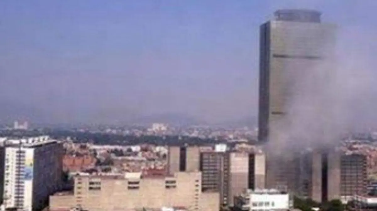 torre-pemex-explosion