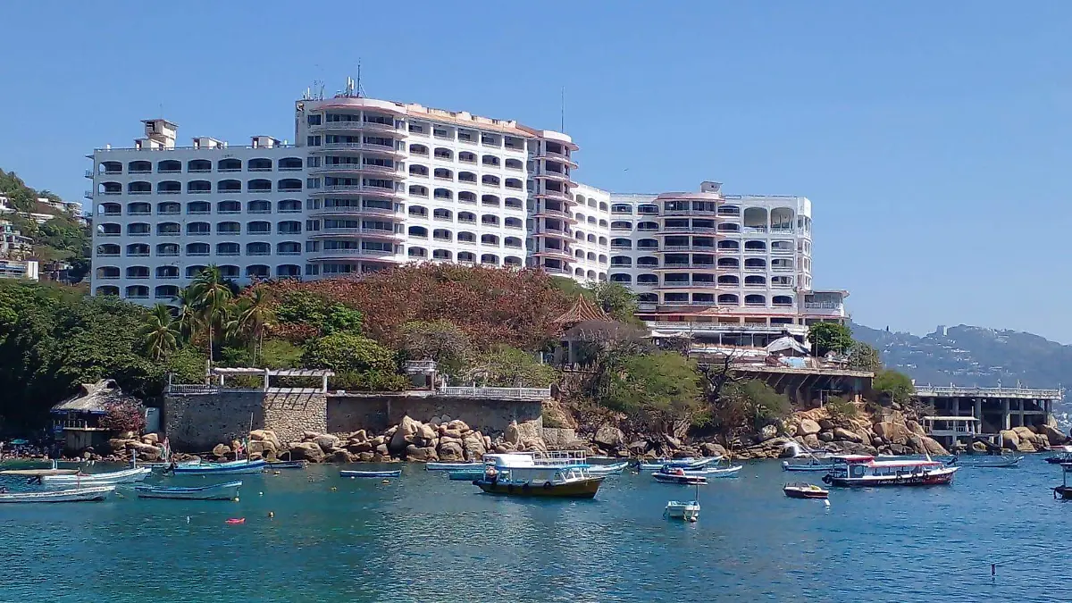 HOTEL CALETA3