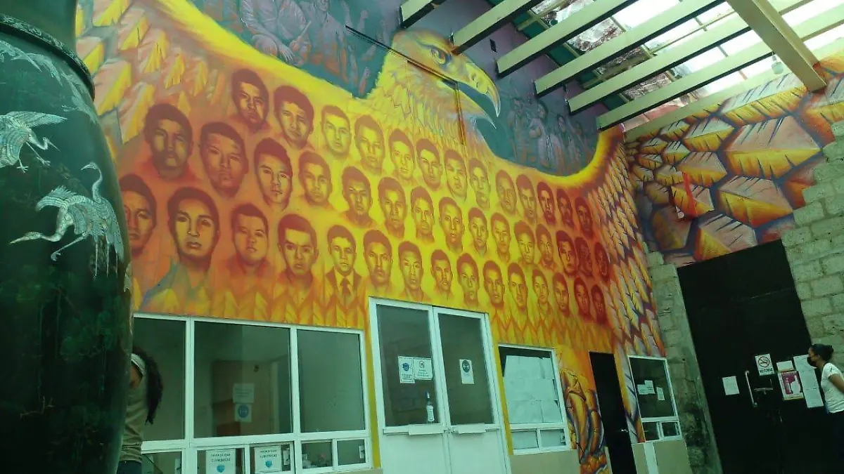 MURAL