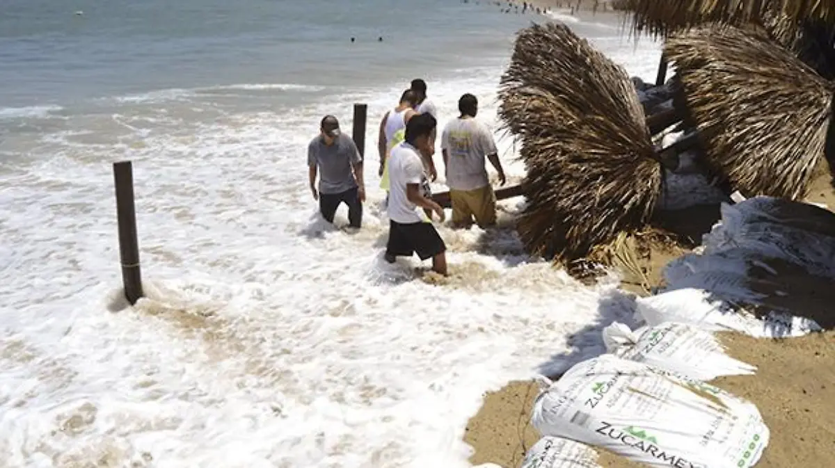 Acapulco_Iguala_taxco_México_Nacional_Chilpancingo_Mar_Fondo_Playa_olas_Verano_2017