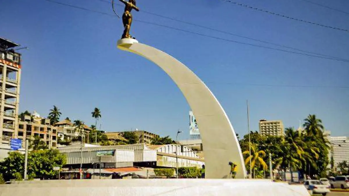 Acapulco - quitan base adornada de la Diana 