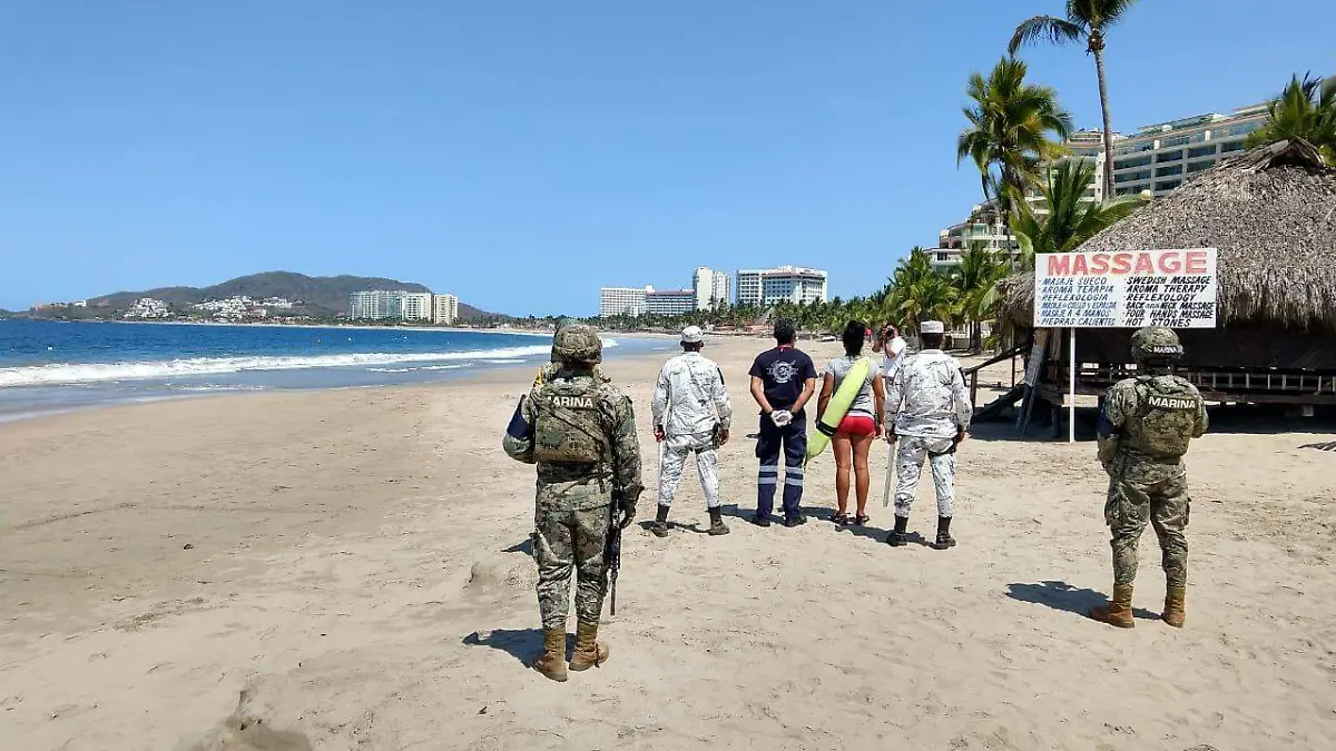 playas zihuatanejo covid
