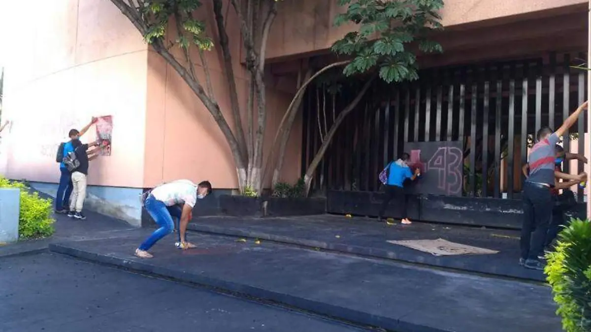Pintas normalistas congreso