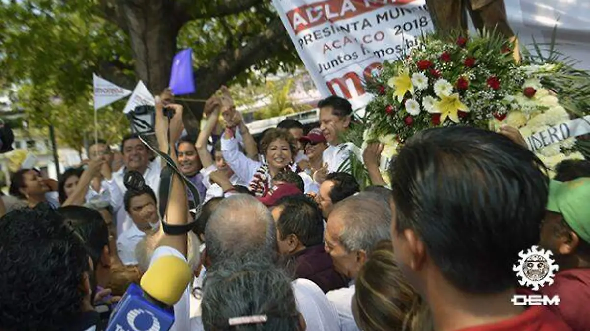 Acapulco - Adela Román campaña