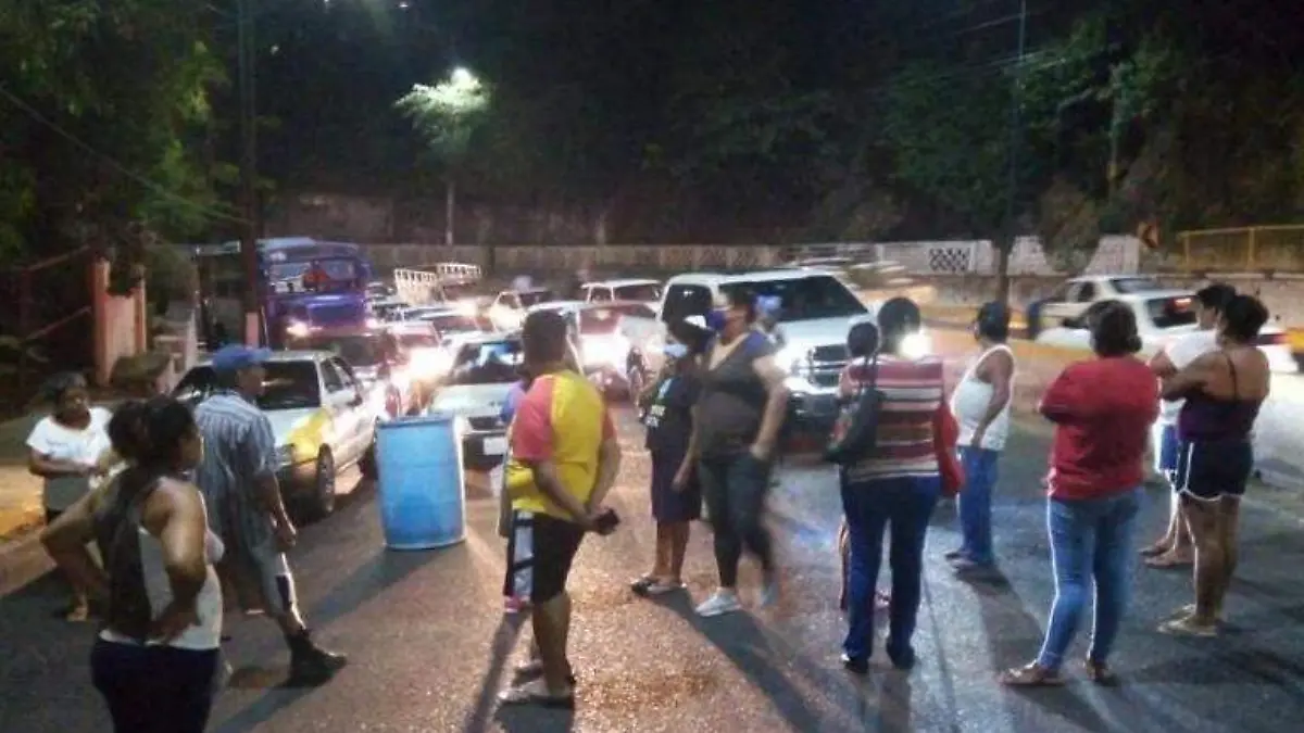 bloqueo agua potable