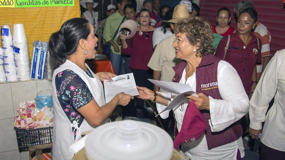 Adela Roman recorre mercados